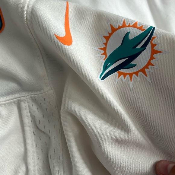 Miami Dolphins Jersey - Picture 5 of 6
